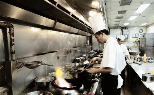 惊人厨师爆料视频大全,视频大全背后的烹饪奥秘
