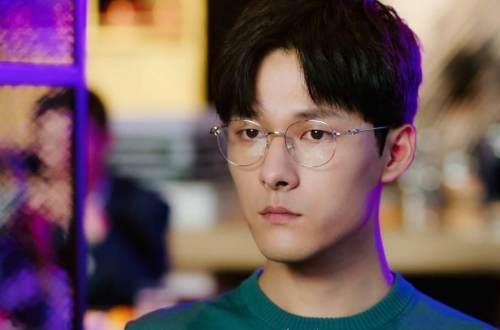 吃瓜娱乐圈男艺人是谁,揭秘“吃瓜娱乐圈男艺人”之谜